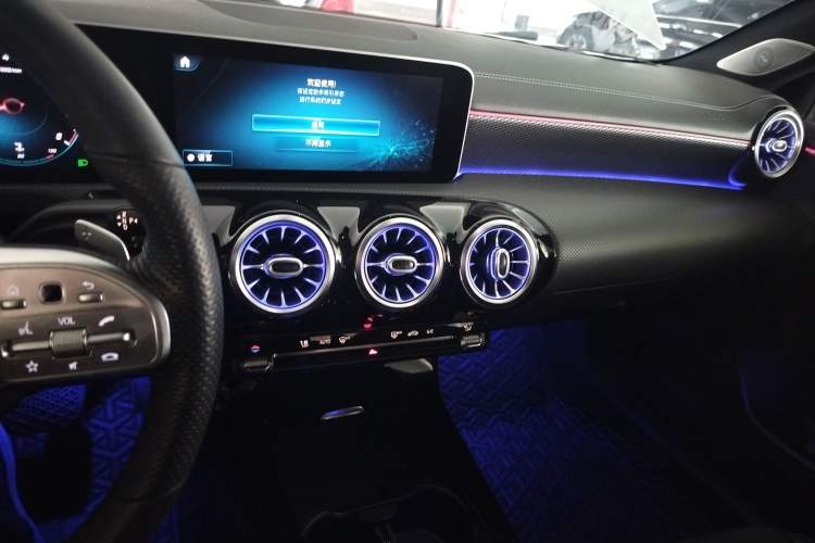 Used Mercedes-Benz A-Class 2020 Restyled A 200 L Sport Sedan Fashion Version