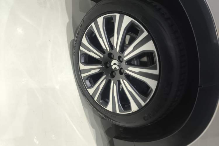 Used Nio ES8 2023 75 kWh Executive Edition