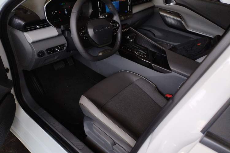 Used Baojun RC-5 2020 1.5T CVT Smart Luxury Edition
