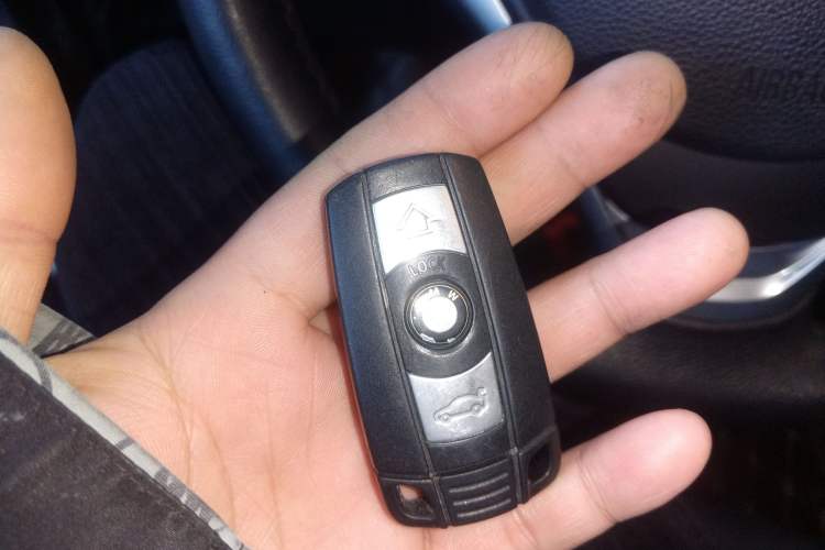 Used BMW X1 2015 sDrive18i Leading Edition