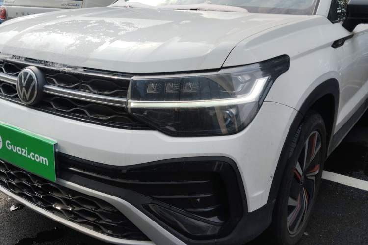 Used Volkswagen Tharu 2024 300TSI Two-Wheel-Drive Moon Luxury Edition