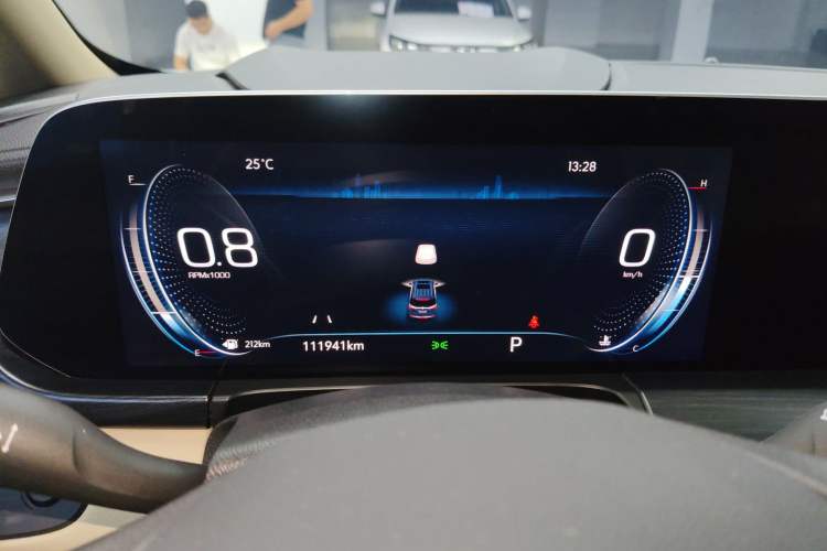 Used Buick GL8 2022 ES Landtrek 653T Luxury Edition
