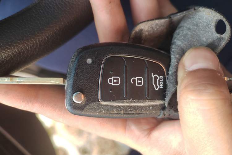 Used Hyundai Elantra 2016 1.6L Automatic Smart Version