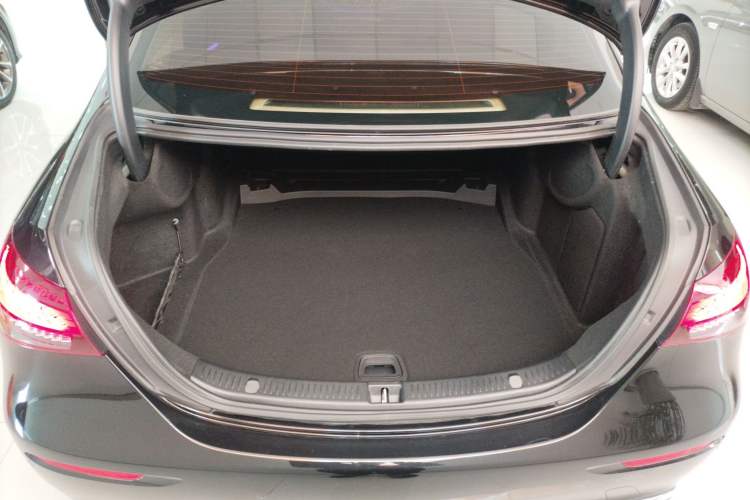 Used Mercedes-Benz E-Class 2023 Updated E 300 L Fashion Edition