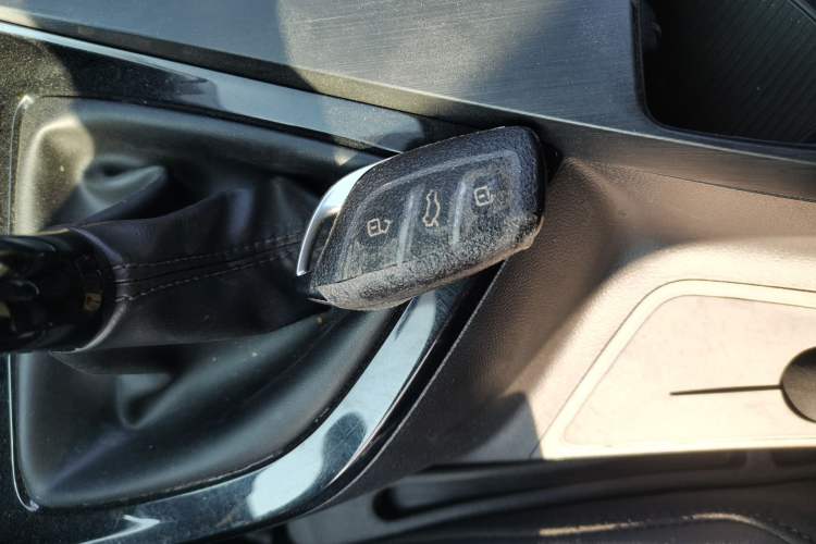 Used Roewe i5 2021 1.5L Manual Diamond Edition