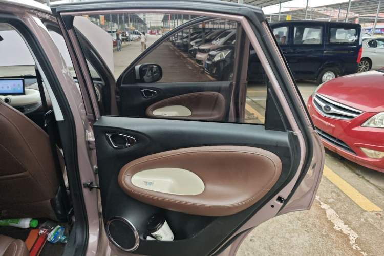 Used Wuling Bingo 2023 333 km Lingxi Connected Version