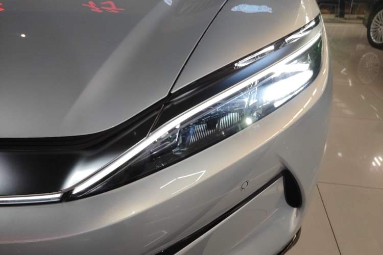 Used BYD Han L 2025 EV Four-Wheel Drive LiDAR Flagship Model
