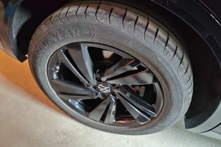 Used Volkswagen Touareg 2022 3.0 TSI Luxury Edition Black Diamond Sport Package