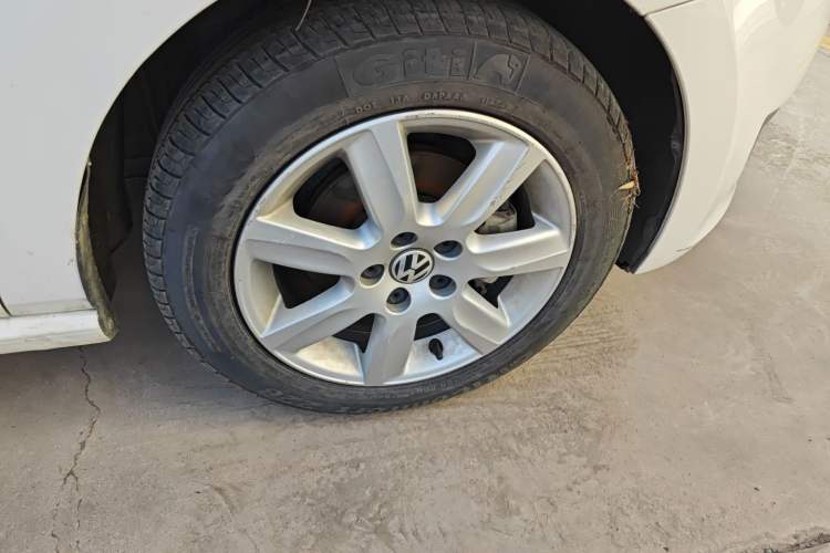 Used Volkswagen Polo 2013 1.6L Manual Comfort Edition
