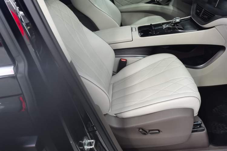 Used Denza D9 2022 DM-i 970 Four-Wheel Drive Flagship Model