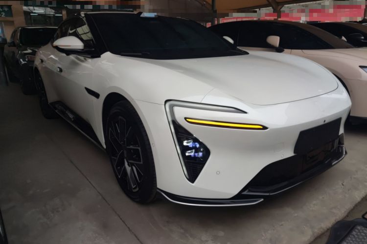 Used  06 2025 Max All-Electric Version