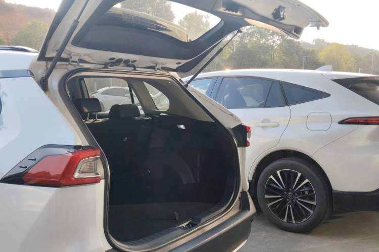 Used Toyota Wildlander 2023 2.0L CVT Four-Wheel Drive Luxury PLUS Edition