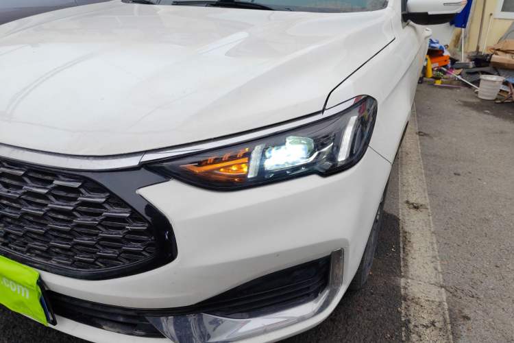 Used Ford Escort 2021 1.5L Automatic Diamond Edition
