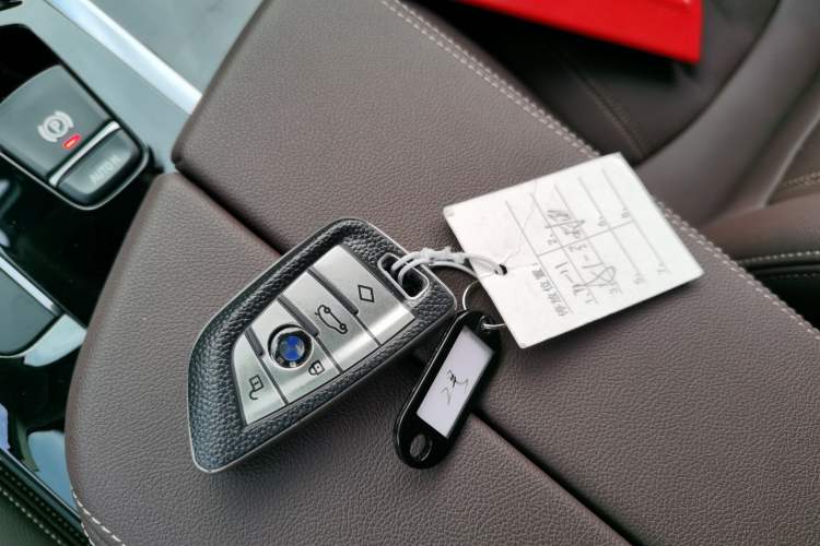 Used BMW 5 Series 2019 525Li Luxury Package
