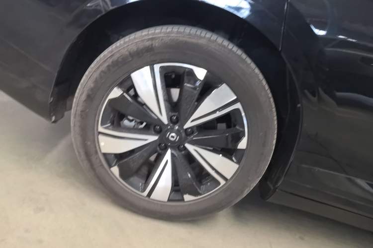 Used  A07 2025 Range-Extended "True Fragrant" Edition 230 Luxury Version
