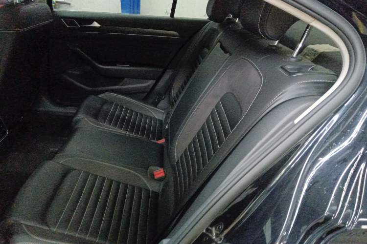 Used Volkswagen Magotan 2020 330TSI DSG Leading Model
