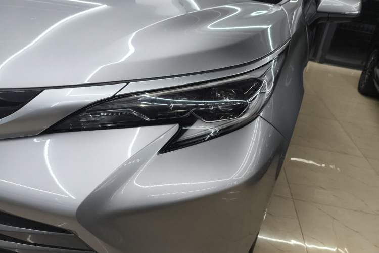 Used Toyota Sienna 2021 2.5L Hybrid Premium Edition
