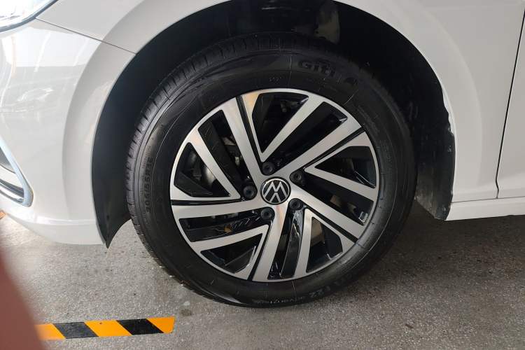 Used Volkswagen Lavida 2023 300TSI DSG Full-Comfort Edition
