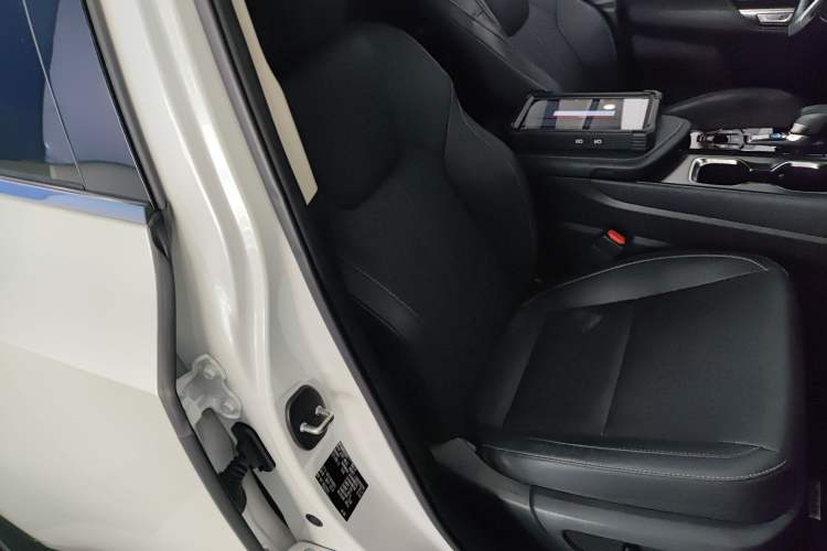 Used Lexus NX New Energy 2023 400h+ Comfort Edition
