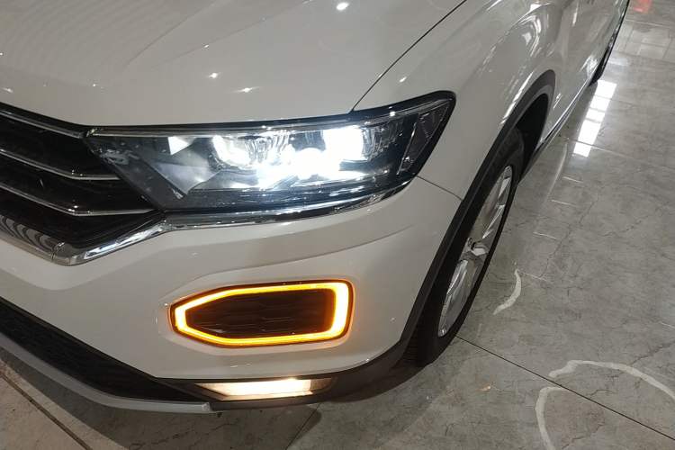 Used Volkswagen T-ROC 2022 280TSI DSG Two-Wheel Drive Elite PLUS