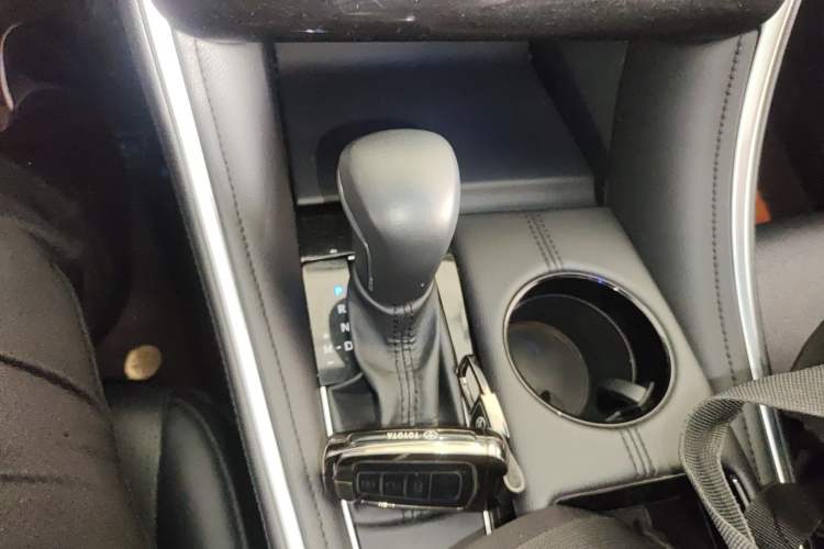 Used Toyota Avalon 2022 2.0L Luxury Edition