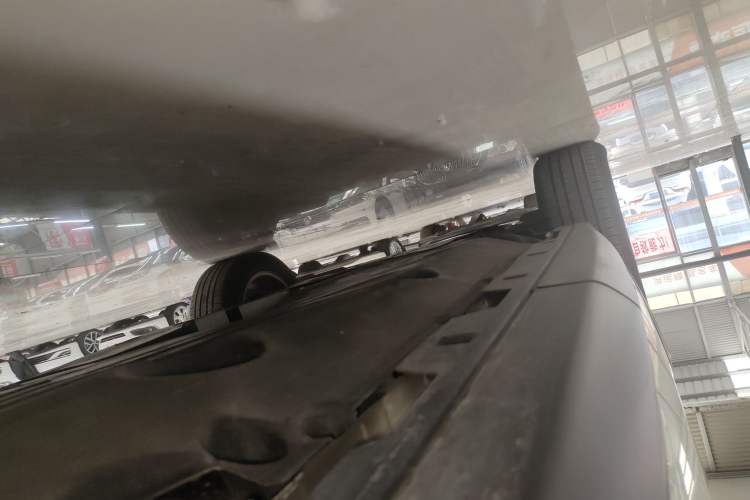 Used Land Rover Discovery Sport 2020 200 PS Family Edition
