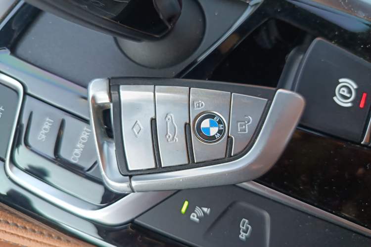 Used BMW 5 Series 2019 530i M Sport Package
