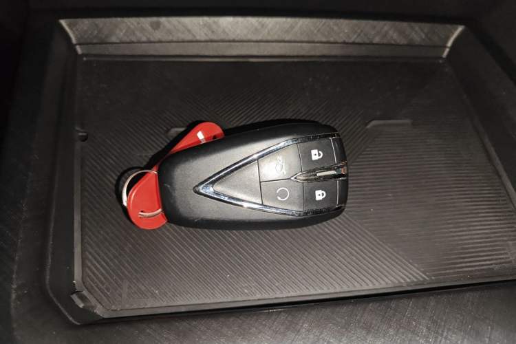 Used Changan UNI-V 2022 1.5T Prestige Version
