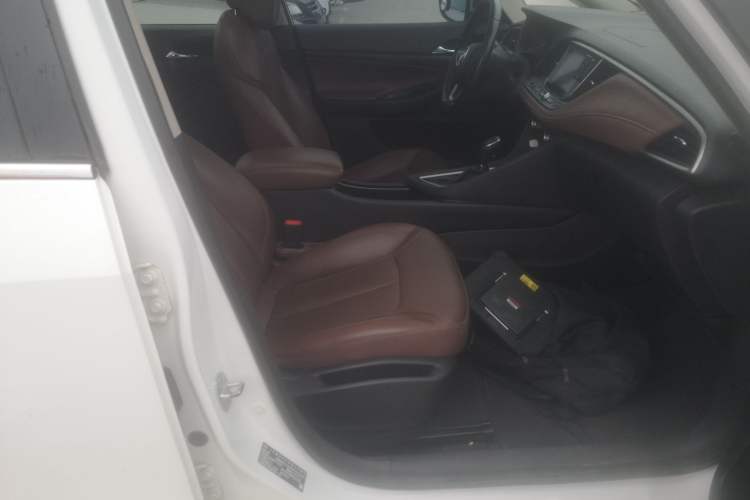 Used Buick GL6 2019 18T 6-Seater Connected Luxury Version China VI Standard
