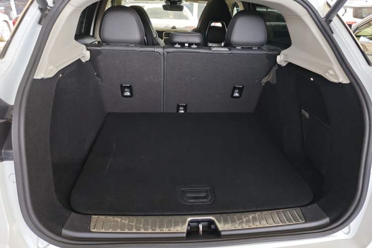 Used Lynk & Co 01 2019 2.0T Two-Wheel-Drive Pro Version China VI Standard
