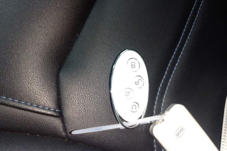 Used BYD Yuan New Energy 2018 EV360 Smart Connected Cool Model