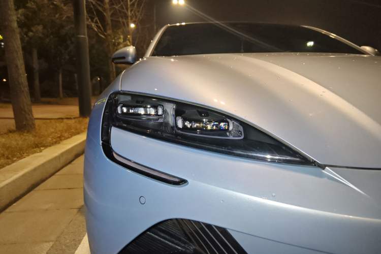 Used BYD Seal 2022 550 km Standard Range Rear-Wheel Drive Elite Version