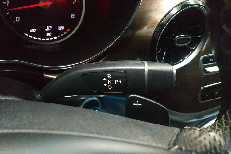 Used Mercedes-Benz V-Class 2021 V 260 L Long-wheelbase Luxury Edition