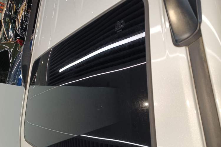 Used Toyota Prado 2019 3.5L Automatic TX-L Deluxe Edition with Rear-Mounted Spare Tire
