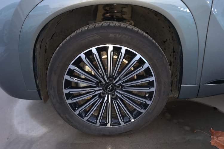 Used Chery Tiggo 9 C-DM 2025 1.5T 106KM Ultra-Comfort Edition 5 Seats Lithium-NMC