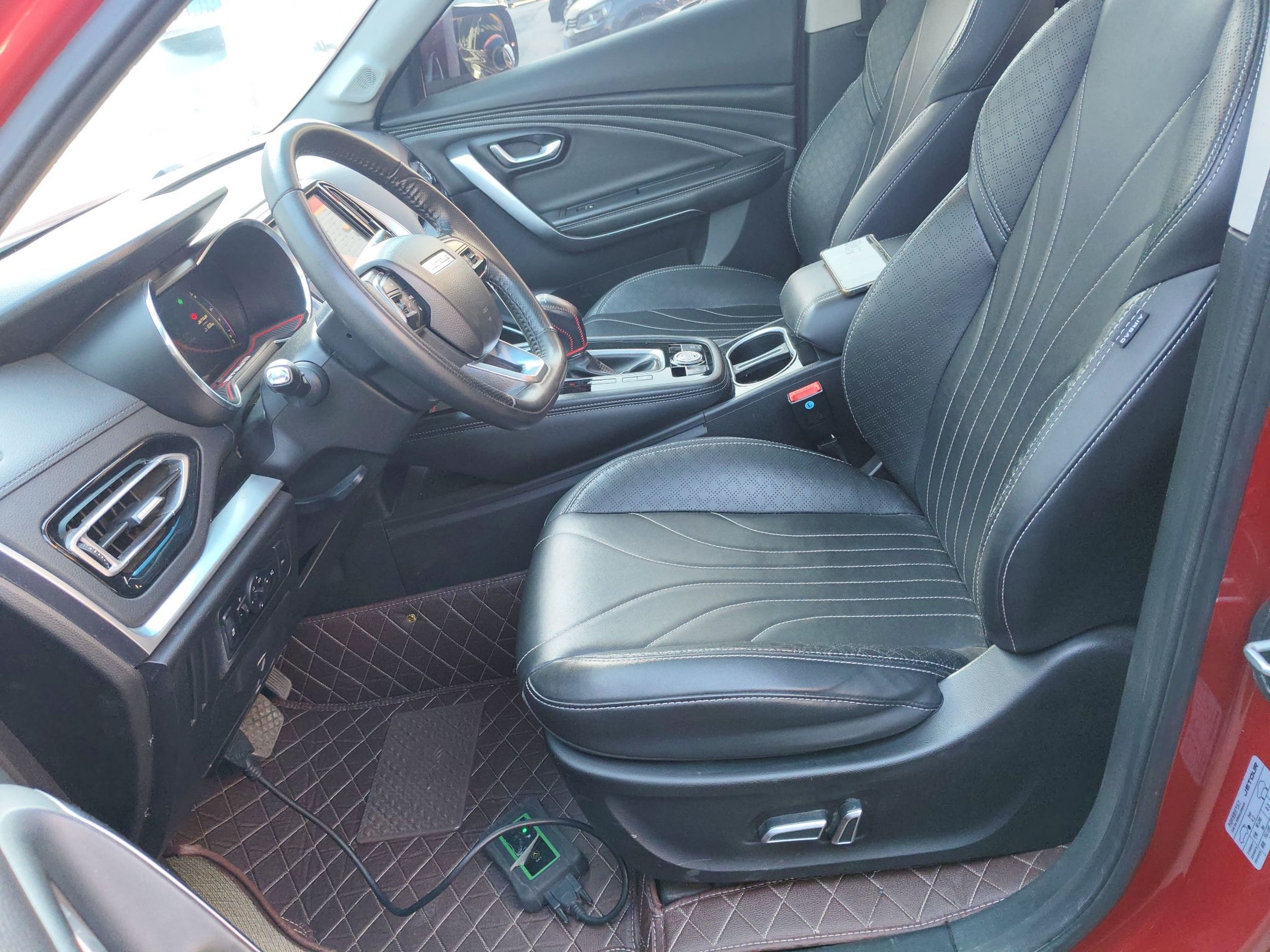 Переднее сиденье в автомобиле