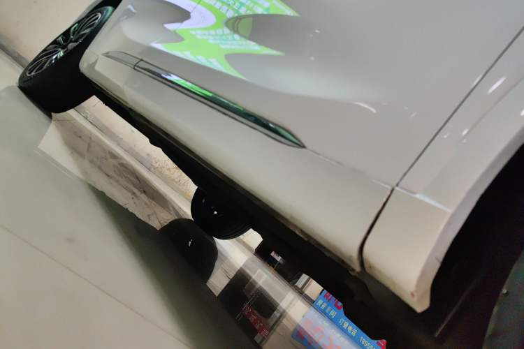 Used  Lingyun 2019 1.6T Two-Wheel Drive Diamond Edition
