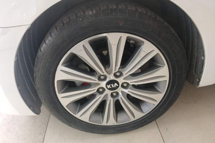 Used Kia K4 2014 1.8L Automatic DLX
