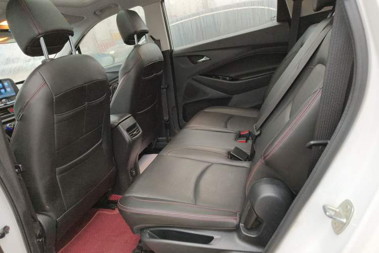 Used Chevrolet Orlando 2019 Redline 530T Automatic Enjoyment Version (5+2 Seating) China VI
