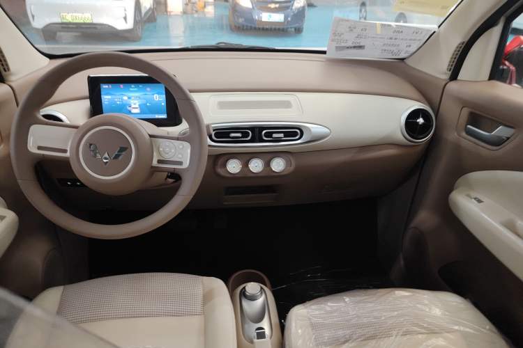 Used Wuling Hongguang MINIEV 2025 Four-Door Version Advanced Edition
