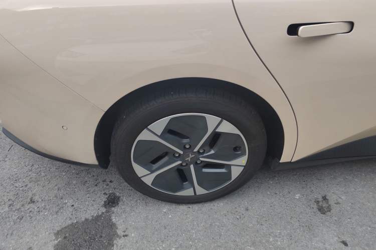 Used XPeng MONA M03 2024 620 with Ultra-Long Range
