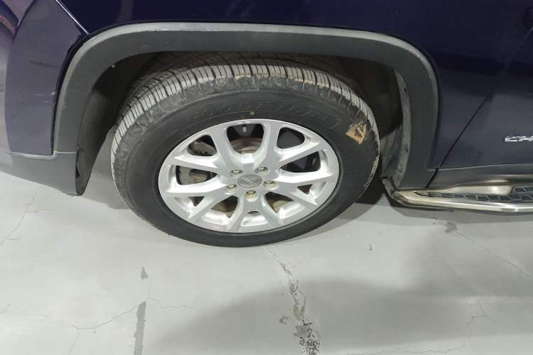 Used  Cherokee 2017 2.0L Superior Edition
