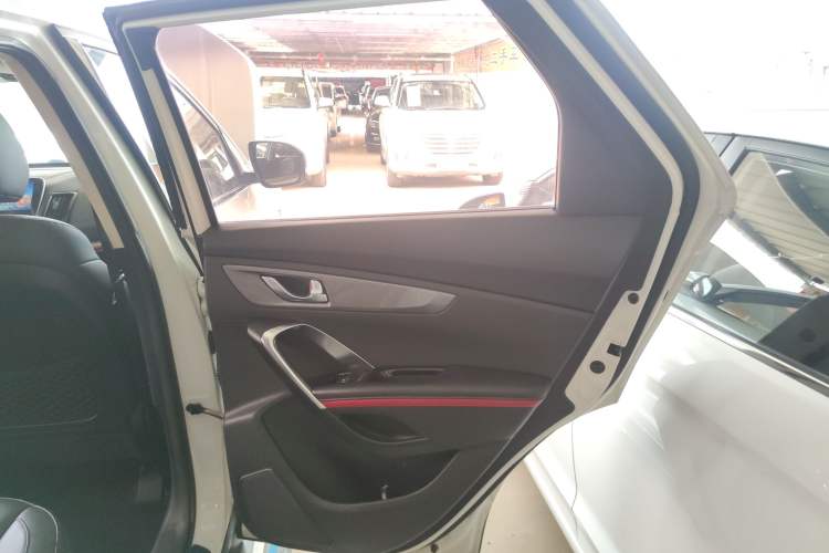 Used Changan CS55 2017 1.5T Automatic Colorful Edition
