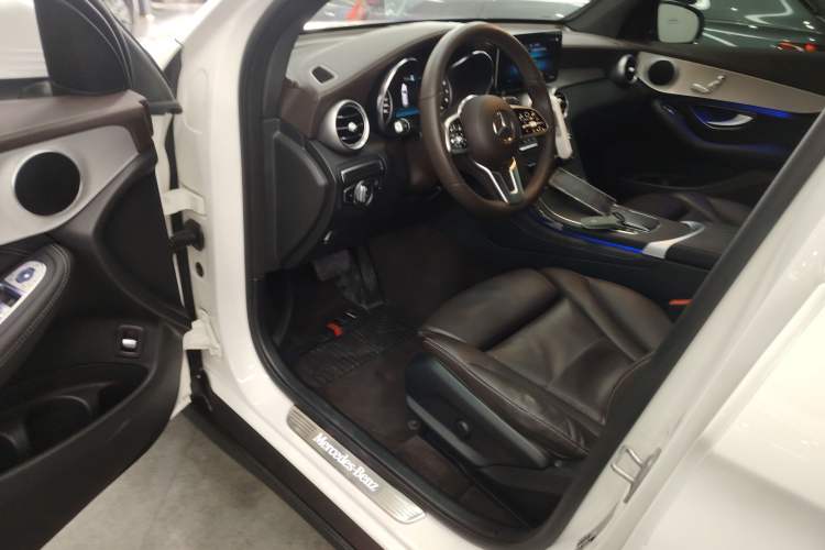 Used Mercedes-Benz GLC 2020 GLC 260 L 4MATIC Dynamic Model
