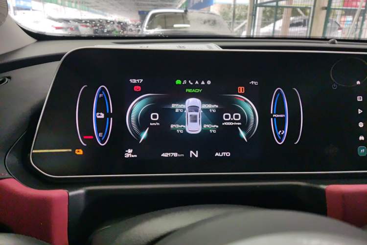 Used ORA Good Cat GT 2022 Mulan Edition 401 km Standard Range
