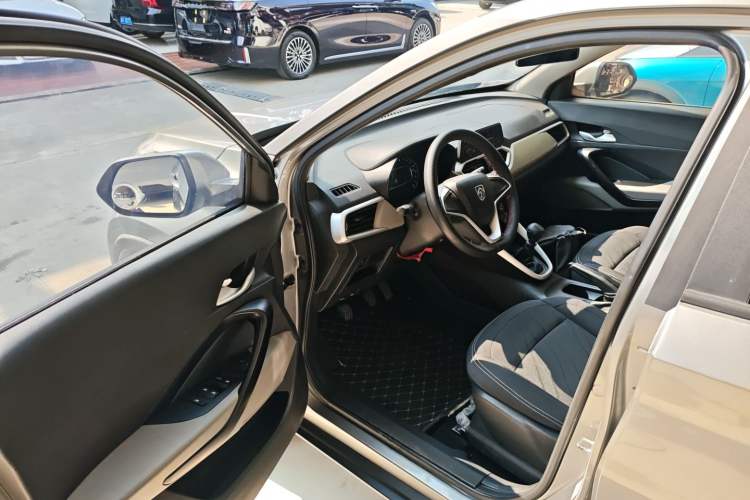 Used Baojun 510 2019 1.5L Manual Jingxiang Model 73kW China VI Emission Standard
