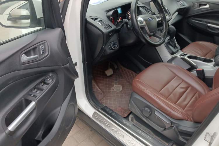 Used Ford Kuga 2013 1.6L GTDi Two-Wheel-Drive Comfort Model
