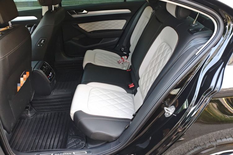 Used Volkswagen Magotan 2025 Revised Version Zhongxiang Edition 330TSI DSG Luxury Trim
