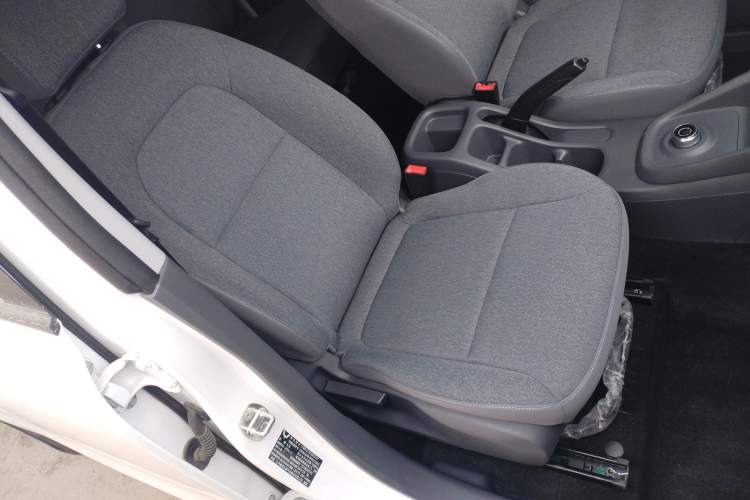 Used Wuling Hongguang New Energy 2025 Extended-Range Hybrid 50KM Comfort Version