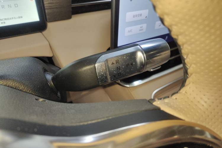 Used JETOUR Shanhai Shanhai L9 2025 1.5TD 2DHT Flagship Edition 6 Seats
